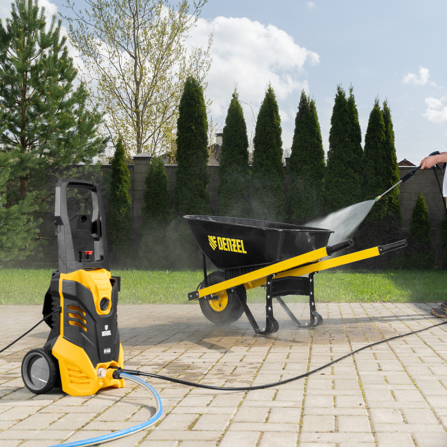 Моечная машина высокого давления R-165, 2200 Вт, 165 бар, 7 л/мин, колесная Denzel в Ижевске Моечная машина высокого давления R-165, 2200 Вт, 165 бар, 7 л/мин, колесная Denzel в Ижевске