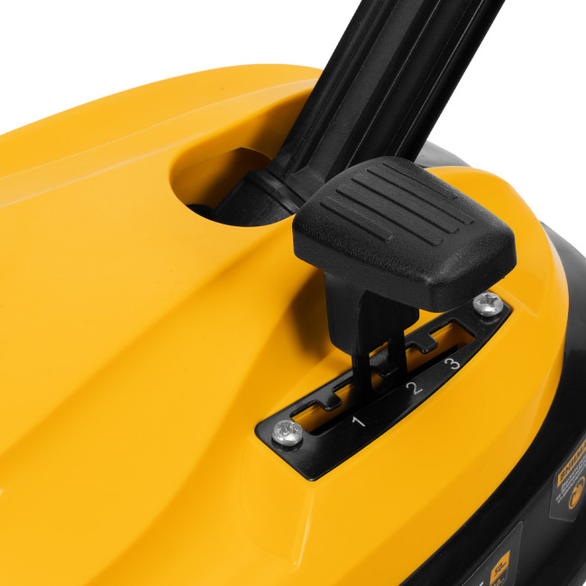 Портативная аккумуляторная газонокосилка CLM-22, Li-ion, 20В, 220 мм // Denzel в Ижевске Портативная аккумуляторная газонокосилка CLM-22, Li-ion, 20В, 220 мм // Denzel в Ижевске