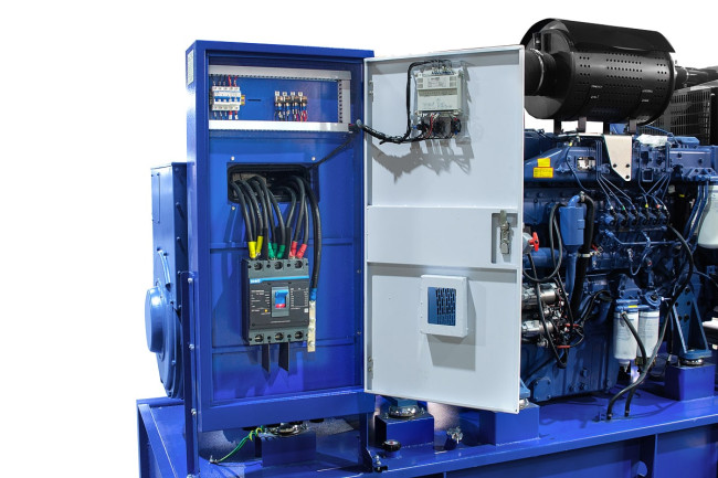 Дизельный генератор в кожухе (погодозащитном) с АВР 500 кВт ТСС АД-500С-Т400-2РПМ26 в Ижевске Дизельный генератор в кожухе (погодозащитном) с АВР 500 кВт ТСС АД-500С-Т400-2РПМ26 в Ижевске