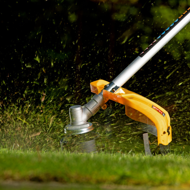 Триммер электрический TE-1400, 1400 Вт, 420 мм, катушка + диск, разборная штанга Denzel в Ижевске Триммер электрический TE-1400, 1400 Вт, 420 мм, катушка + диск, разборная штанга Denzel в Ижевске