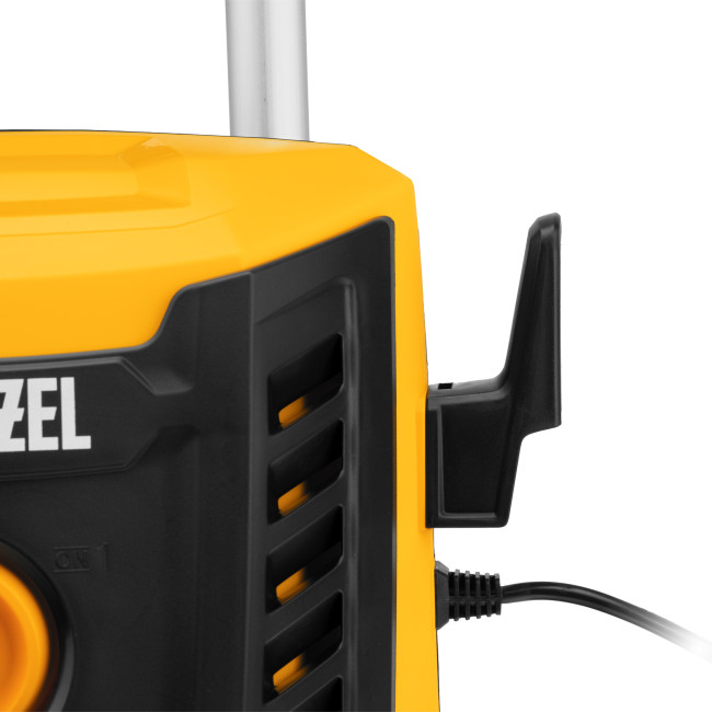 Моечная машина высокого давления R-180, 2200 Вт, 180 бар, 380 л/ч, колесная Denzel в Ижевске Моечная машина высокого давления R-180, 2200 Вт, 180 бар, 380 л/ч, колесная Denzel в Ижевске