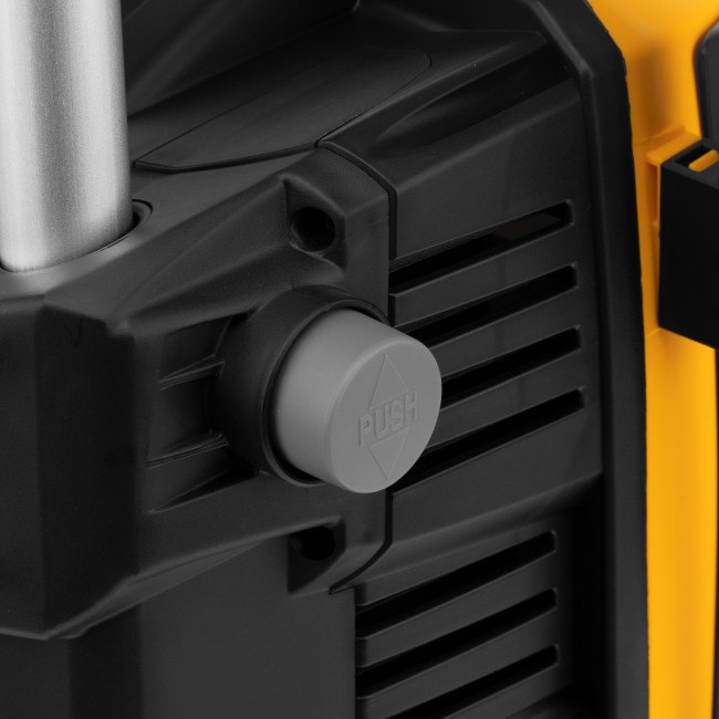 Моечная машина высокого давления R-180, 2200 Вт, 180 бар, 380 л/ч, колесная Denzel в Ижевске Моечная машина высокого давления R-180, 2200 Вт, 180 бар, 380 л/ч, колесная Denzel в Ижевске