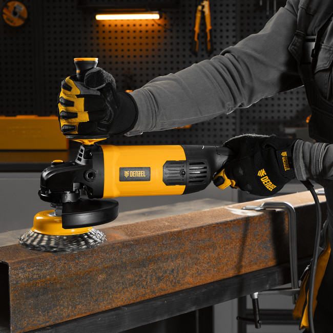 Машина шлифовальная угловая AG180-2000, 2000 Вт, 180 мм, 8500 об/мин Denzel в Ижевске Машина шлифовальная угловая AG180-2000, 2000 Вт, 180 мм, 8500 об/мин Denzel в Ижевске