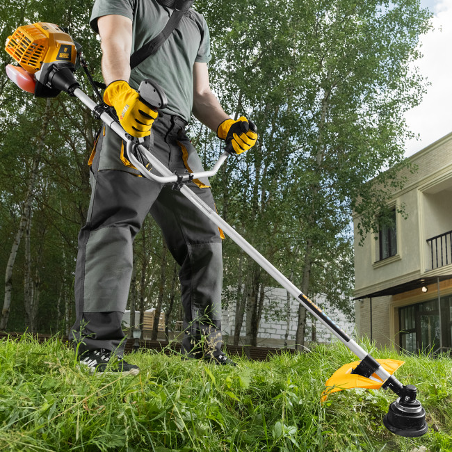 Триммер бензиновый DR-33, 33 см3, неразъемная штанга, состоит из 2 частей Denzel в Ижевске Триммер бензиновый DR-33, 33 см3, неразъемная штанга, состоит из 2 частей Denzel в Ижевске