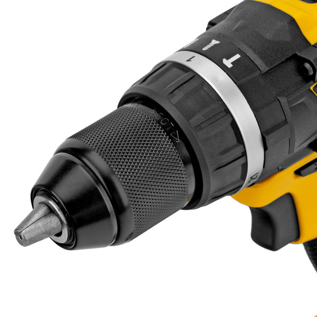 Дрель-шуруповерт аккумуляторная ударная бесщет CIDB-IB-18-02, Li-Ion, 18 В, 2 акк. Denzel в Ижевске