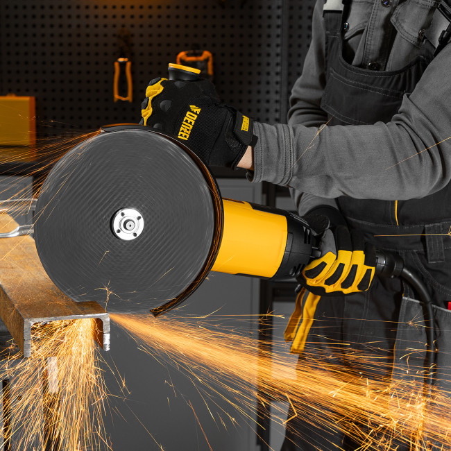 Машина шлифовальная угловая AG230-2400, 2400 Вт, 230 мм, 6000 об/мин Denzel в Ижевске Машина шлифовальная угловая AG230-2400, 2400 Вт, 230 мм, 6000 об/мин Denzel в Ижевске