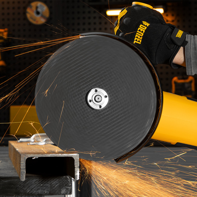 Машина шлифовальная угловая AG230-2400, 2400 Вт, 230 мм, 6000 об/мин Denzel в Ижевске Машина шлифовальная угловая AG230-2400, 2400 Вт, 230 мм, 6000 об/мин Denzel в Ижевске