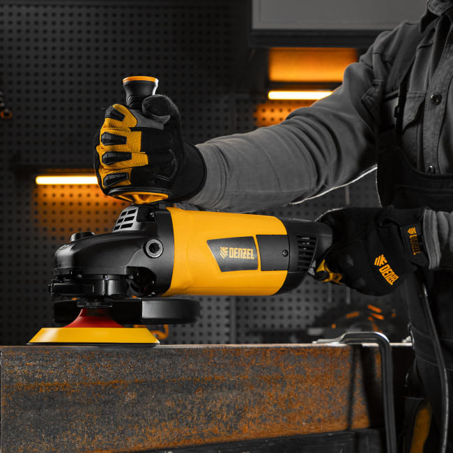 Машина шлифовальная угловая AG230-2600, 2600 Вт, 230 мм, 6000 об/мин Denzel в Ижевске Машина шлифовальная угловая AG230-2600, 2600 Вт, 230 мм, 6000 об/мин Denzel в Ижевске