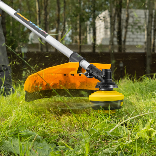 Триммер бензиновый DR-43, 43 см3, неразъемная штанга, состоит из 2 частей Denzel в Ижевске Триммер бензиновый DR-43, 43 см3, неразъемная штанга, состоит из 2 частей Denzel в Ижевске