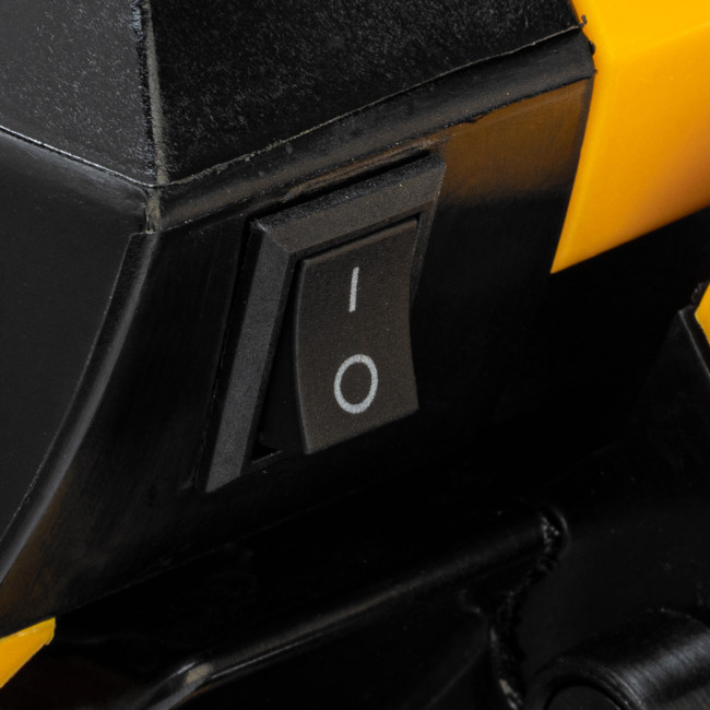 Пила цепная бензиновая DGS-4516, шина 40 см, 45 см3, 3 л.с, шаг 3/8, паз 1.3 мм, 57 звеньев Denzel в Ижевске