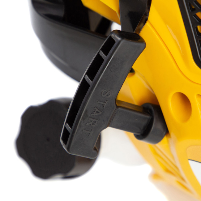 Триммер бензиновый DTL-33S, 33 см3, разъемная штанга, состоит из 2 частей Denzel в Ижевске Триммер бензиновый DTL-33S, 33 см3, разъемная штанга, состоит из 2 частей Denzel в Ижевске