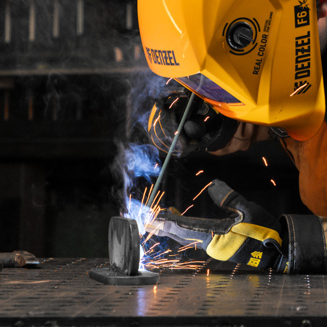 Аппарат инвертор. дуговой сварки DM-220 Standart, 220 А, ПВ 60% Denzel в Ижевске Аппарат инвертор. дуговой сварки DM-220 Standart, 220 А, ПВ 60% Denzel в Ижевске