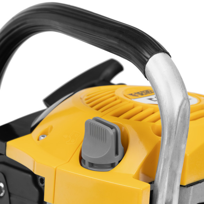 Пила цепная бензиновая DGS-5820, шина 50 см, 58 см3, 4.1 л.с, шаг 0.325, паз 1.5 мм, 76 звеньев Denzel в Ижевске