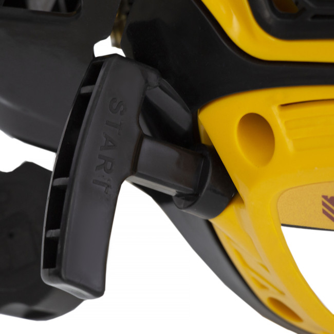 Триммер бензиновый DTL-43, 43 см3, неразъемная штанга, состоит из 2 частей Denzel в Ижевске Триммер бензиновый DTL-43, 43 см3, неразъемная штанга, состоит из 2 частей Denzel в Ижевске