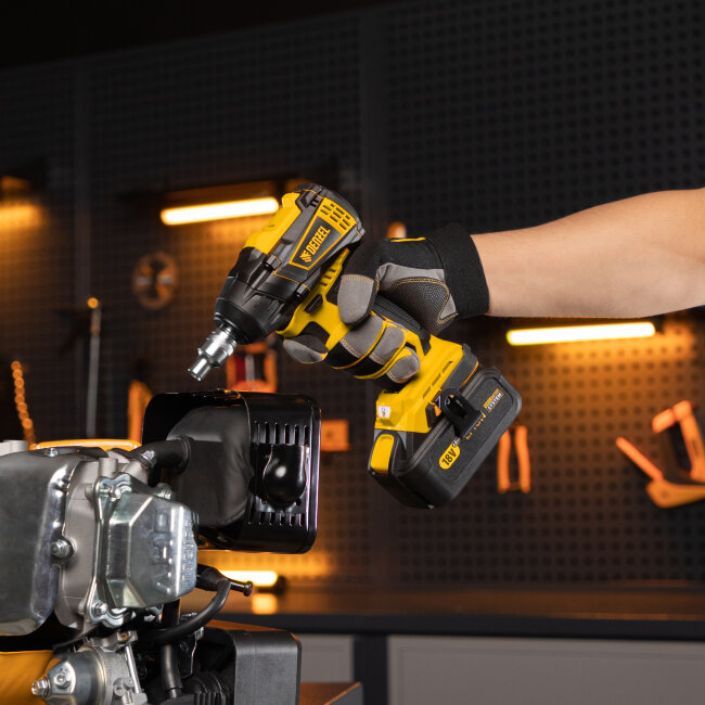 Гайковерт ударный аккумуляторный бесщет CIW-IB-300-0, Li-ion, 18В, 300Нм Denzel в Ижевске