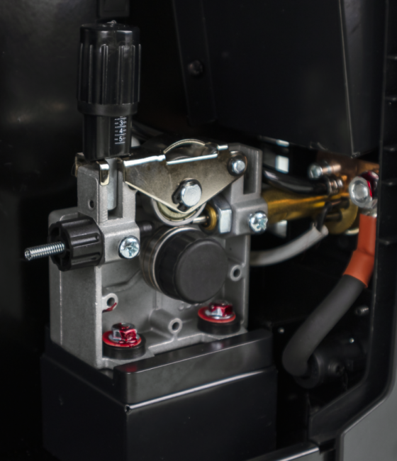 Сварочный полуавтомат Ресанта САИПА-200ПРОФ (MIG/MAG) в Ижевске Сварочный полуавтомат Ресанта САИПА-200ПРОФ (MIG/MAG) в Ижевске